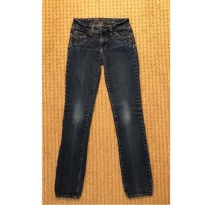 Delia’s Jeans w/pockets, in good condition!